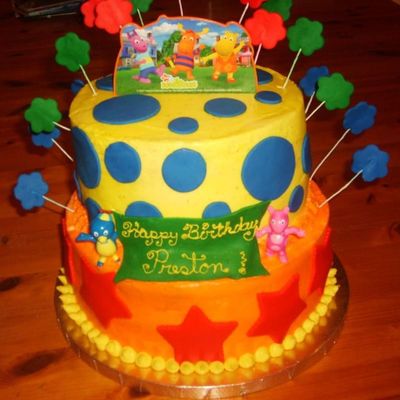 Backyardigan Birthday Cake