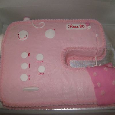 Sewing Machine Cake