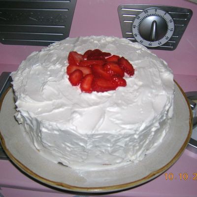 Strawberry Cake/smbc