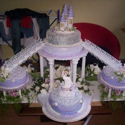 Lily Wedding Cake