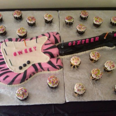 Guitar Cake