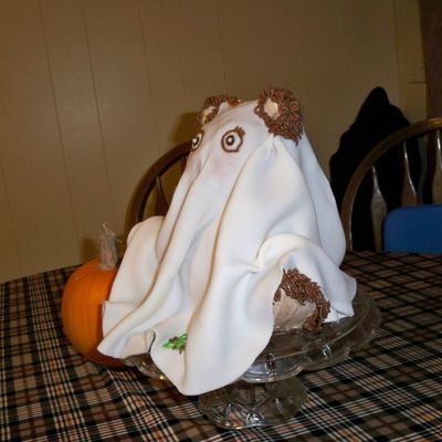 Teddy Bear Ghost Cake