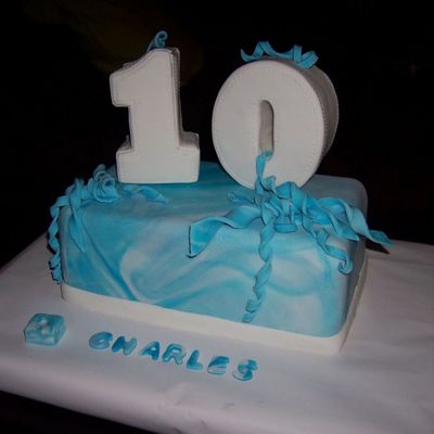 I Am 10 Years Old 3D Cake