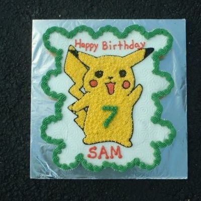 Pokemon Pikachu Cupcake Cake