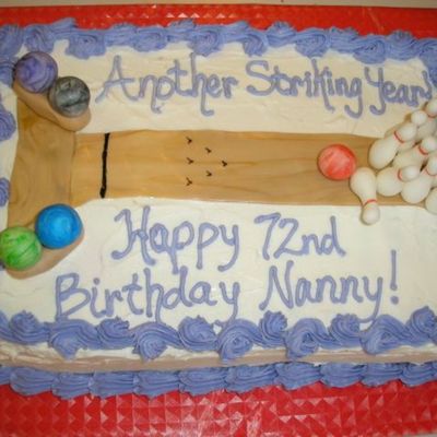 Bowling Cake