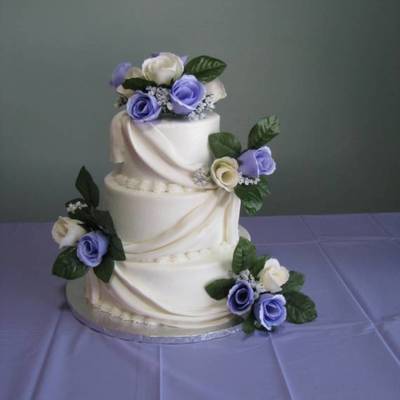 3 Tier Round Wedding Cake