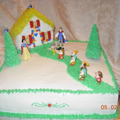 Snow White Cake
