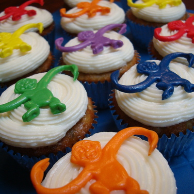 Barrel Of Monkeys Cupcakes