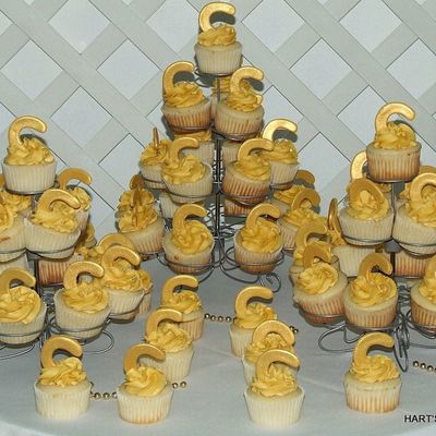 50Th Anniversary Cupcakes