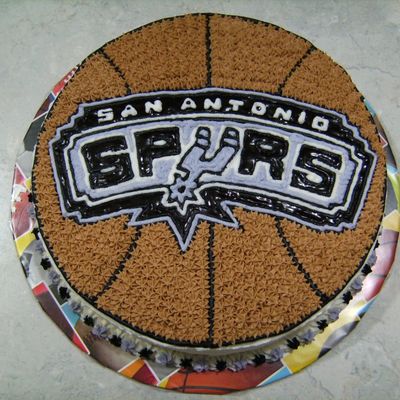 Spurs Cake