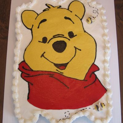 Pooh Cupcake Cake