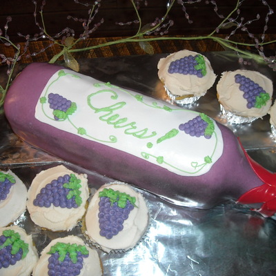 Wine Bottle Cake With Cupcakes