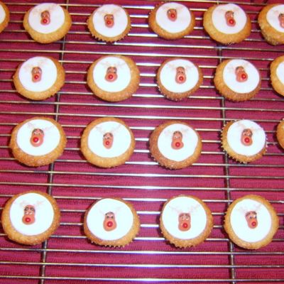 Reindeer Mini Cupcakes