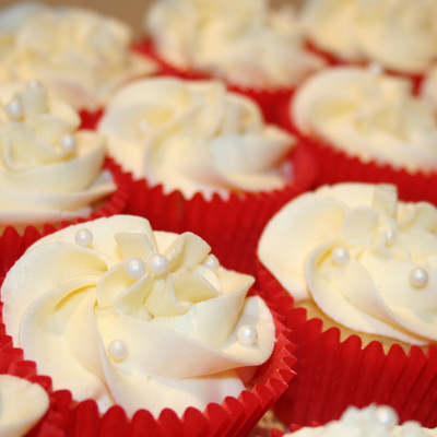 White Swirl Wedding Cupcakes