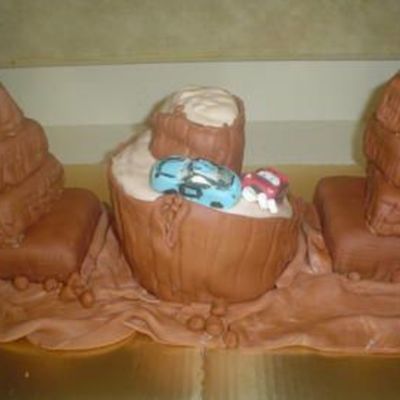 Cars 3D Cake - Mcqueen And Sally Through The Canyon