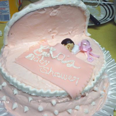 My First Cake!!! You Can Tell