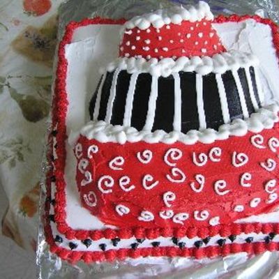 Second Olivia The Pig Cake