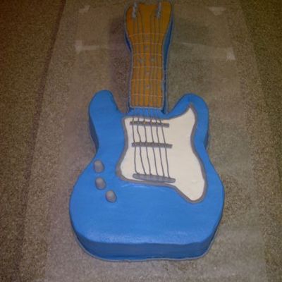 Guitar Cake