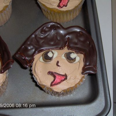 Dora Cupcakes
