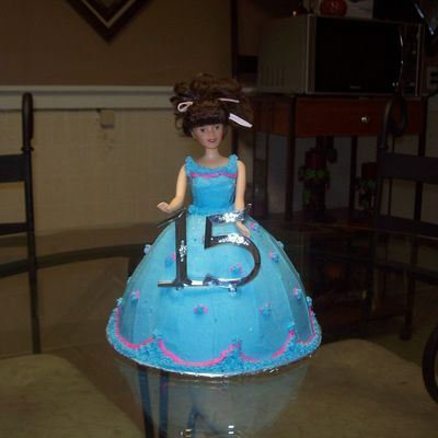This Was Supposed To Be A Beautiful Quince Cake For My Daughter Who Totally Messed Up So The Party Was Off The Doll Was Going To Be Diff