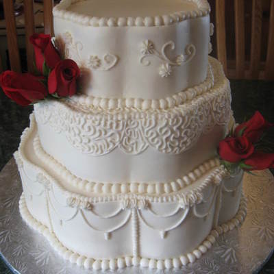 Petal Shape Wedding Cake