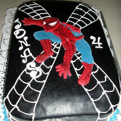 Spiderman_Cakecentral.jpg