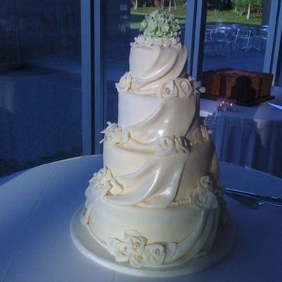 Roses And Swag Wedding