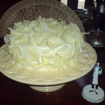 White Chocolate Raspberry Cake