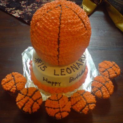 Basketball Cake And Cupcakes