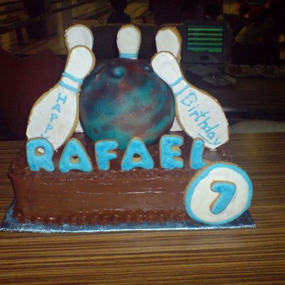 Bowling Ball Cake
