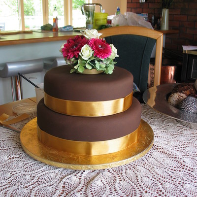 Two Tiered Round Wedding Cake