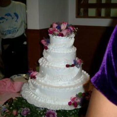 Darlene's Wedding Cake