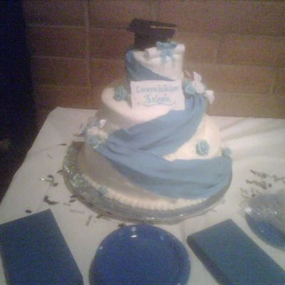 Graduation Cake With Drapes