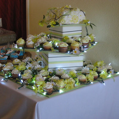Wedding Cake With Cupcakes