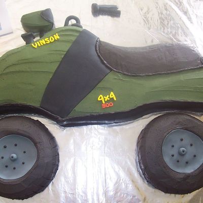 My First 4-Wheeler Cake
