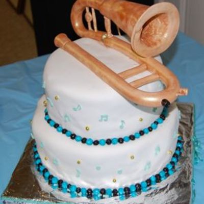 Trombone Cake