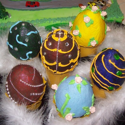 Eggs-Elegant Cupcakes