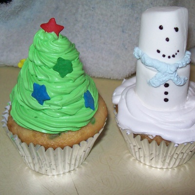 Christmas Tree And Snowman Cupcakes