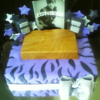 Justin Bieber Stage Cake