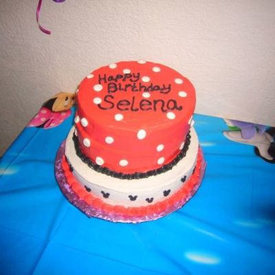 Minnie Mouse Themed Cake