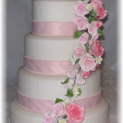 Ribbon & Roses Fondant Wedding Cake