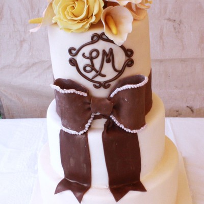 Fall Color Wedding Cake