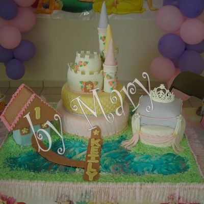 1St Year Princess Cake Closeup