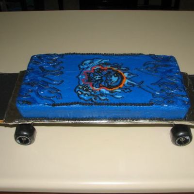 Skull_Skateboard.jpg
