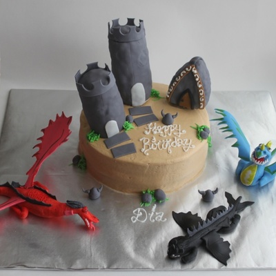 How To Train Your Dragon Theme Cake