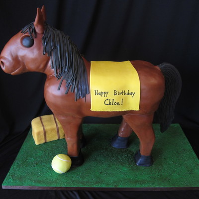 3-D Standing Horse Cake