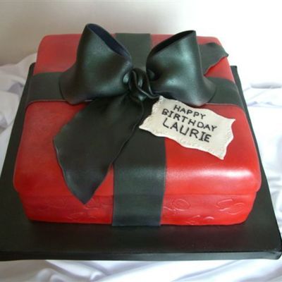 40Th Gift Box Cake
