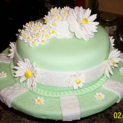 Fondant And Gumpaste Class Cake