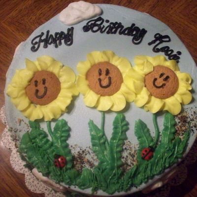 Smiley Flower Cake