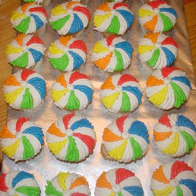 Beach Ball Cupcakes